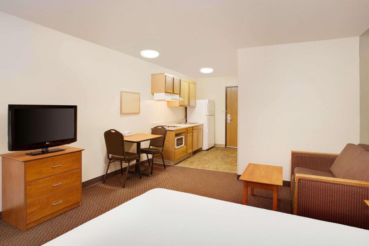 Woodspring Suites Chesapeake-Norfolk South Екстериор снимка